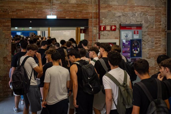 Alumnes entrant a les PAU a la UPF Ciutadella