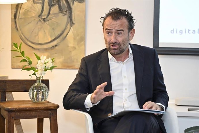 Archivo - El director general de DigitalES, Miguel Sánchez Galindo, en la rueda de prensa de presentación de la octava edición del DigitalES Summit, a 11 de junio de 2025, en Madrid (España).