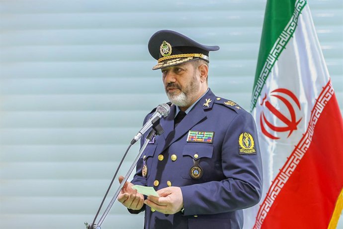 Archivo - El ministro de Defensa de Irán, Aziz Nasirzadé, durante un acto oficial en la capital, Teherán, en febrero de 2025 (archivo)