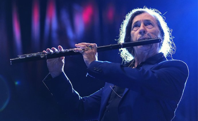 Jorge Pardo con la travesera