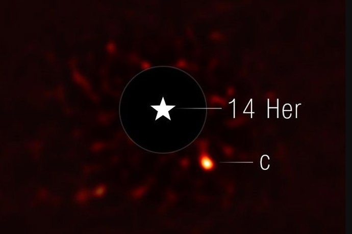 Esta imagem do exoplaneta 14 Herculis c foi obtida pela câmera NIRCam (câmera de infravermelho próximo) do Telescópio Espacial James Webb da NASA.