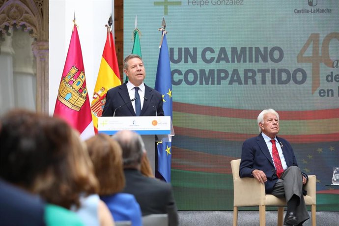 El presidente de Castilla-La Mancha, Emiliano García-Page, preside el evento 'Un camino compartido: 40 años de España y Portugal en la Unión Europea'