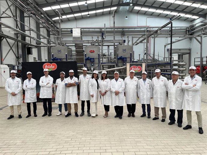 La consejera Sara Rubira durante su visita a la empresa Hida