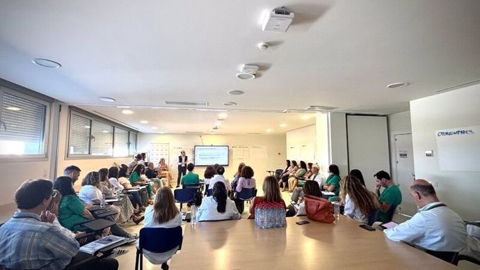 Encuentro de investigadores y clínicos en el Hospital de Jeez organizado por el Inibica.