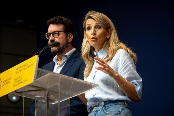 La vicepresidenta segunda, Yolanda Díaz, durante la presentación de la campaña de la Inspección de Trabajo y Seguridad Social (ITSS) para reforzar la protección de los trabajadores ante altas temperaturas, a 11 de junio de 2025, en Madrid (España). 
