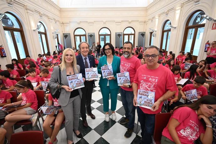 Presentación de 'Dona médula y sangre y serás mi héroe'
