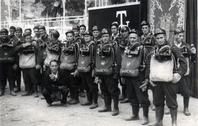 Una de las fotografías de las 'Brigadas de salvamento minero' del Archivo Histórico ubicado en el Museo de la Siderurgia y la Minería de Castilla y León (MSM).