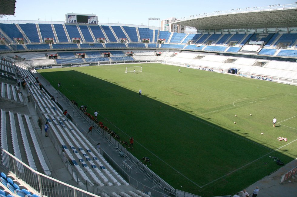 Imagen interior del estado de fútbol del Málaga Club de Fútbol, La Rosaleda
