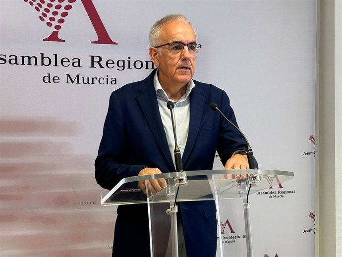 El diputado regional del PSOE, Alfonso Martínez Baños