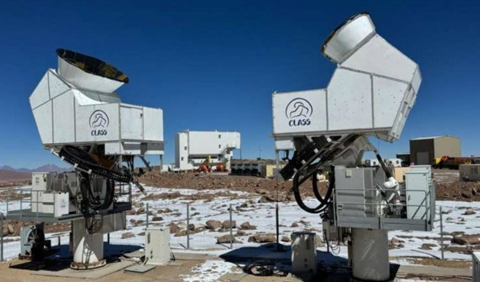 Los telescopios CLASS pueden detectar señales de luz de microondas cósmica del Amanecer Cómico.