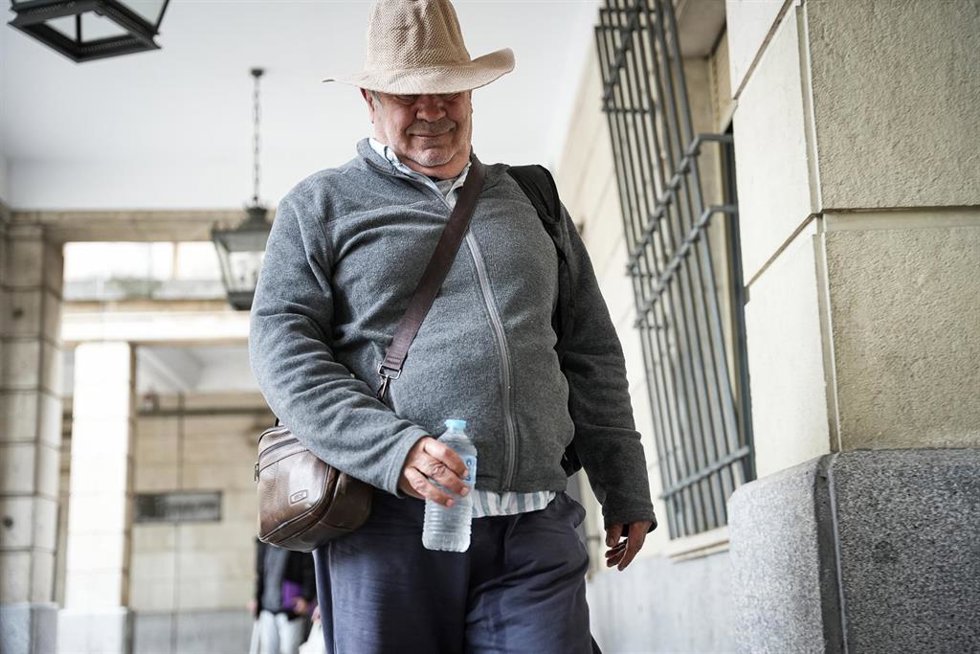 Archivo - El exsindicalista de UGT Juan Lanzas a su llegada a la Audiencia de Sevilla
