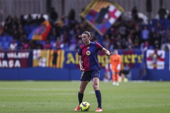 Archivo - Ingrid Engen of FC Barcelona Femenino in action during the Spanish Women league, Liga F, football match played between FC Barcelona Femenino and Valencia CF Femenino at Johan Cruyff Stadium on March 09, 2025 in Sant Joan Despi, Spain.