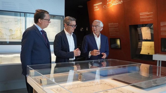 Presentación de la muestra '725 años de Bilbao y su puerto en las cartas náuticas'