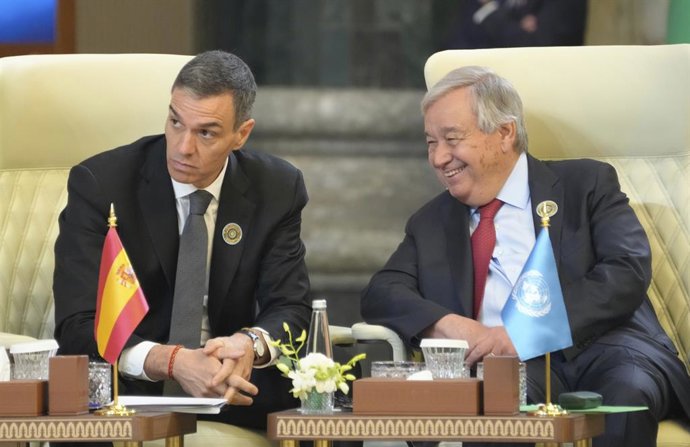 17 May 2025, Iraq, Baghdad: Spanish Prime Minister Pedro Sanchez and UN Secretary General Antonio Guterres attends the 34th Arab League summit, in Baghdad. Photo: Hadi Mizban/AP Pool/dpa