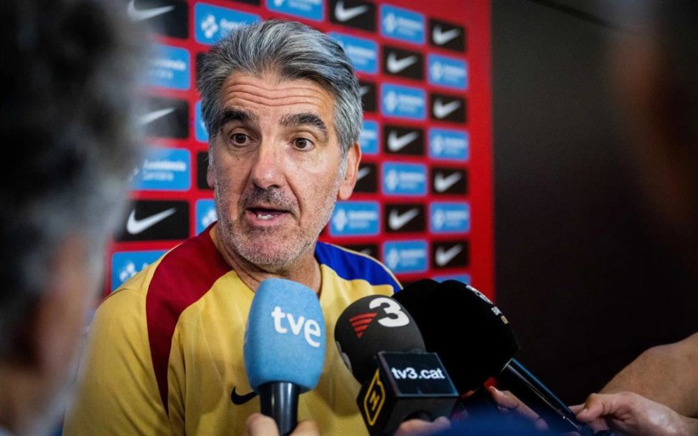 El entrenador del Bara de balonmano, Carlos Ortega