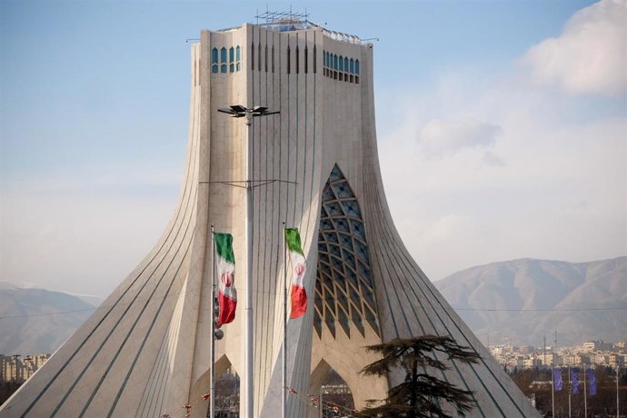 Archivo - Imagen de archivo de la Torre Azadi (Libertad) en la capital de Irán, Teherán