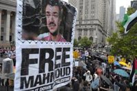 Un juez de EEUU impide a Washington mantener detenido y deportar al activista palestino Mahmud Jalil