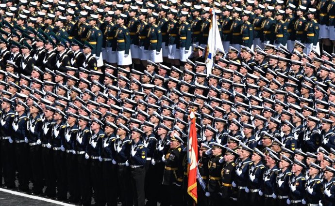 Archivo - Miembros de la Armada de Rusia durante los festejos por el Día de la Victoria en en Moscú el 9 de mayo de 2025 (archivo)