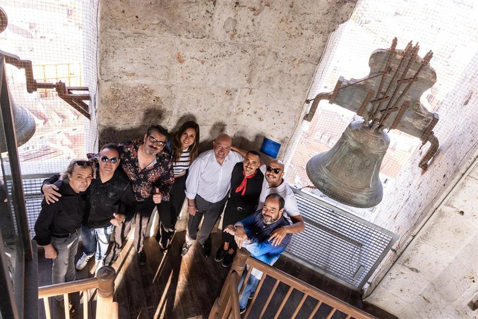 'Los Pichas' Y 'Los Del Lío', Junto A Carnero Y Jiménez.