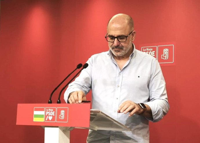 Miguel González de Legarra, en la comparecencia ante los medios de comunicación