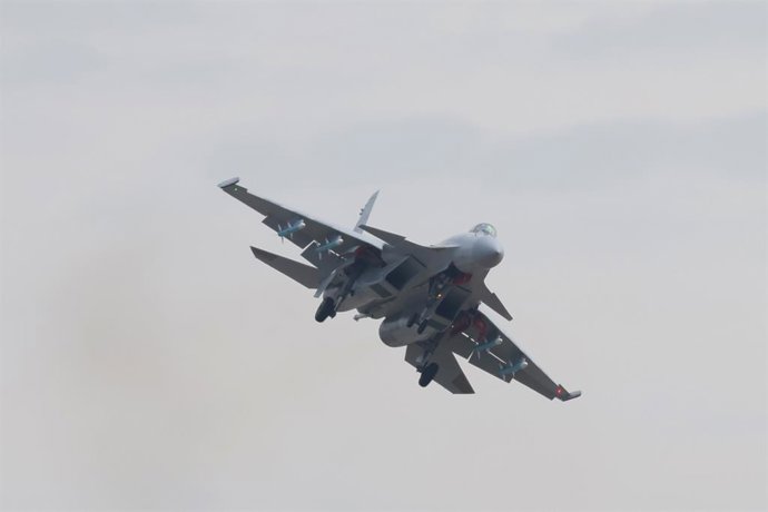 Archivo - Arquivo - Imagem de arquivo de um caça da Força Aérea Chinesa.