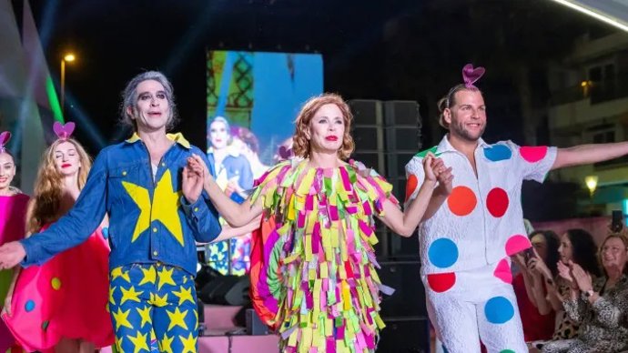 Mario Vaquerizo, Ágatha Ruiz de la Prada y Eduardo Navarrete en el Torrevieja Weekend de 2024