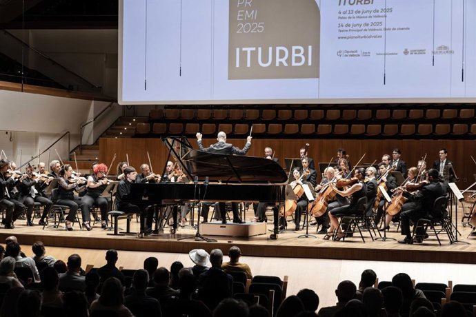 Ruggiero Fiorella, Uladzislau Khandohi y Nabeel Hayek disputarán este viernes la gran final del Iturbi de la Diputación