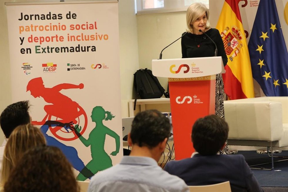 La consejera de Cultura, Turismo, Jóvenes y Deporte, Victoria Bazaga, en las Jornadas de Patrocinio Social y Deporte Inclusivo, un encuentro celebrado en el Consejo Superior de Deportes.
