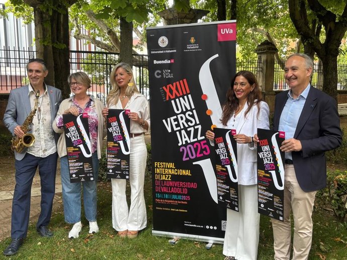 Presentación de Universijazz con la concejala de Cultura, Irene Carvajal; el rector de la Universidad de Valladolid, Antonio Largo y el director artístico del festival, José Luis Gutiérrez.