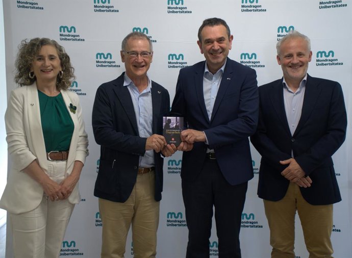 EHUko eta Mondragon Unibertsitateko arduradunak