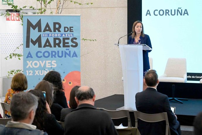 La conselleira do Mar, Marta Villaverde,  en el foro 'Mar de Mares'