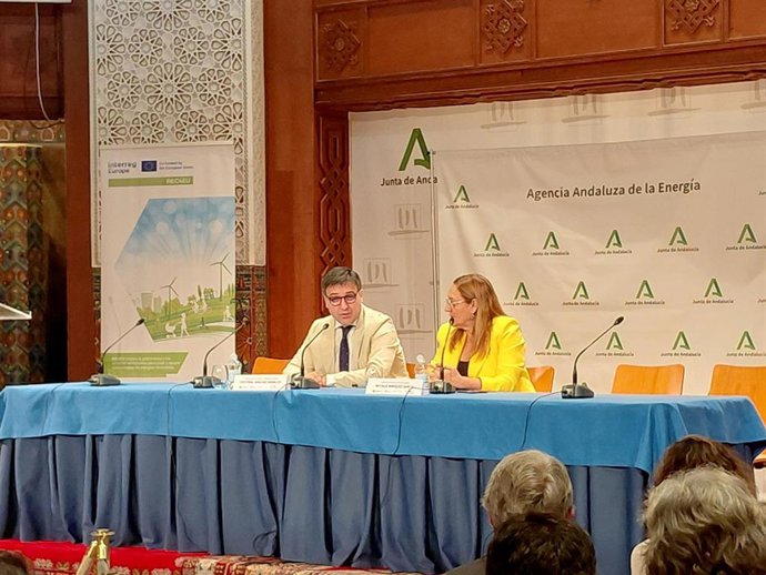 Andalucía reúne a un centenar de expertos en el I Congreso europeo de Comunidades Energéticas.