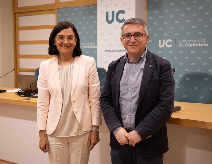 La rectora de la UC, Conchi López, y el vicerrector de Investigación, Transferencia y Doctorado, Luigi dell'Olio