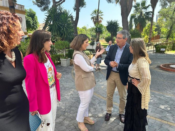 El presidente de la Diputación participa en la jornada ‘Bosques sumergidos’ dentro del proyecto Mares Circulares en el que se ha presentado un estudio de la Fundación Aula del Mar Mediterráneo y Coca-Cola.