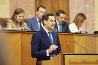 Moreno reivindica la "centralidad" del PP-A frente a Vox que sólo busca "polarizar": "Son regalos al sanchismo"