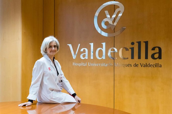 Archivo - María Dolores Acón, directora gerente del Hospital Valdecilla
