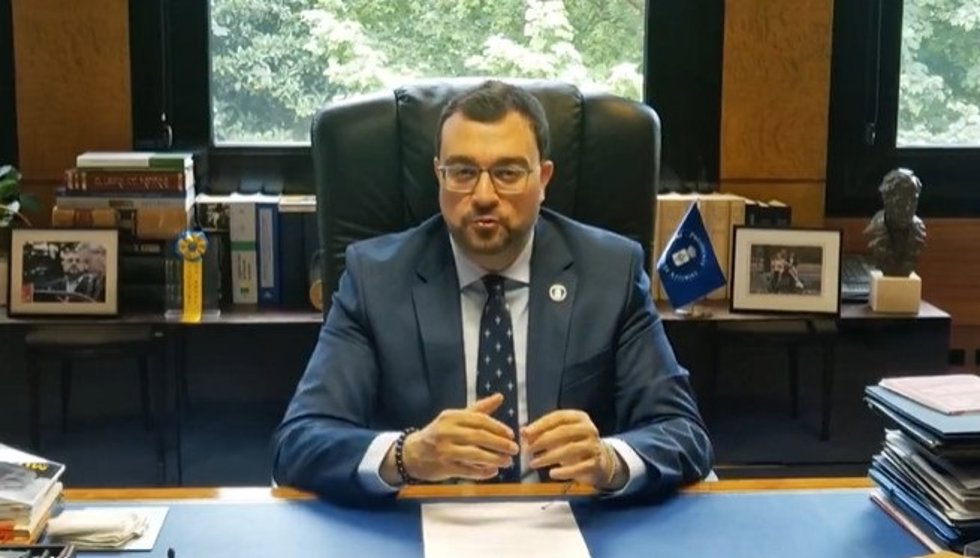 Adrián Barbón