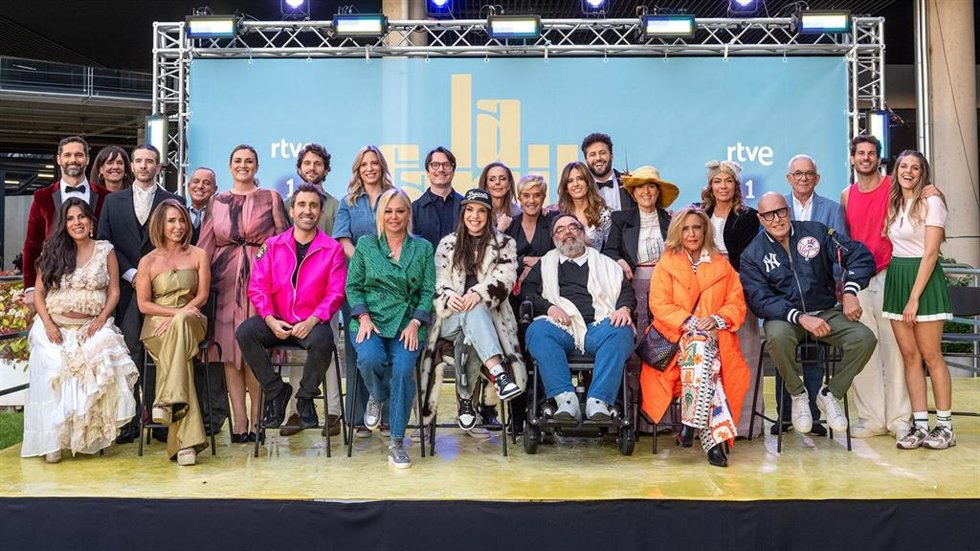 Archivo - 'La familia de la tele' llega a RTVE con un gran desfile protagonizado por todos sus presentadores y colaboradores.