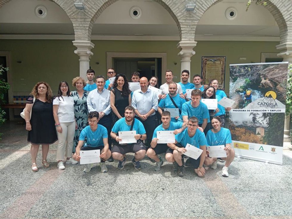 Jóvenes de Cazorla dormados en barranquismo y organización de eventos deportivos