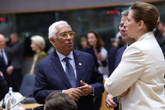 Archivo - El presidente del Consejo Europeo, António Costa, junto a líderes de los 27 en la última cumbre ordinaria del mes de marzo.