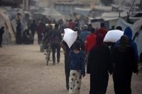 Al menos 63 muertos, más de la mitad mientras esperaban a recoger ayuda en Gaza