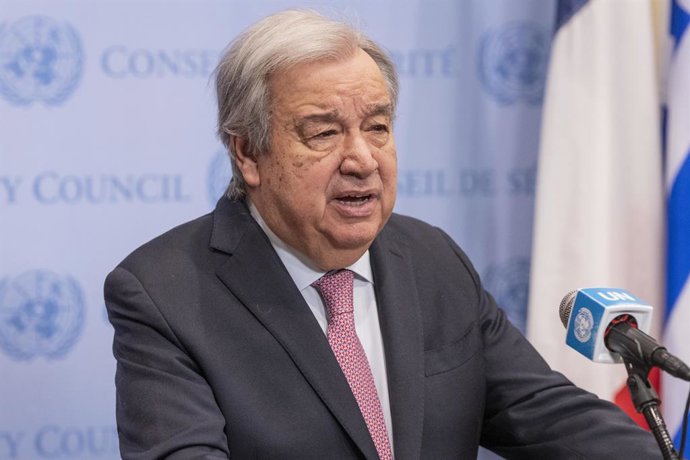 Archivo - 8 de abril de 2025, Nova York, Nova York, EUA: O secretário-geral Antonio Guterres faz comentários sobre a situação em Gaza na sede da ONU em Nova York, em 8 de abril de 2025