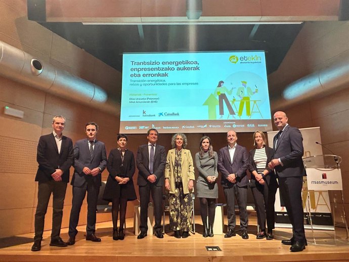 Archivo - Etekin topaketen aurkezpena