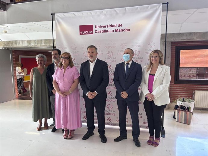 Homenaje a  Antonio Pérez.