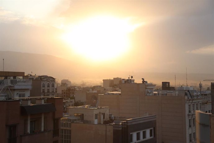 Amanecer en Teherán tras el ataque de Israel 