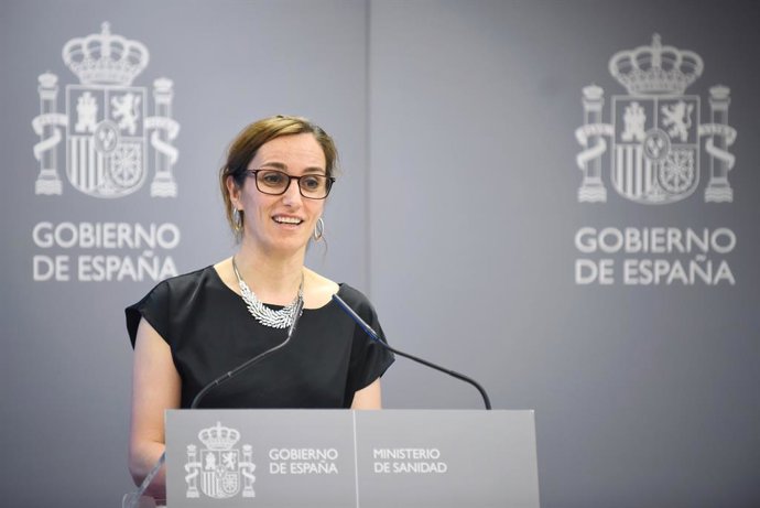 A Ministra da Saúde, Mónica García, juntamente com a Diretora Geral da Organização Nacional de Transplantes (ONT), Beatriz Domínguez-Gil, preside o evento anual que presta homenagem aos doadores na Espanha, na sede do Ministério, em 4 de junho de 2025, em