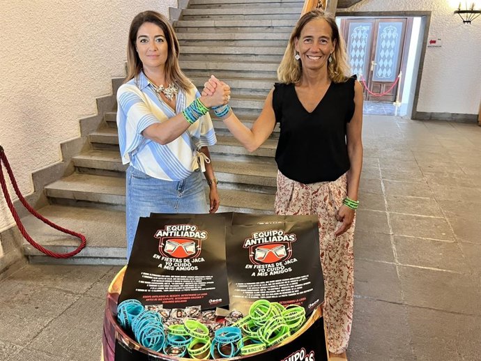 La campaña tiene como finalidad prevenir el consumo de alcohol entre jóvenes durante las fiestas.