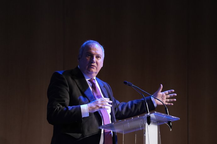 El ministro de Industria y Turismo, Jordi Hereu, interviene durante la clausura de la jornada 'Turismo y tecnología, una alianza para la excelencia', a 13 de junio de 2025, en Barcelona, Catalunya (España).