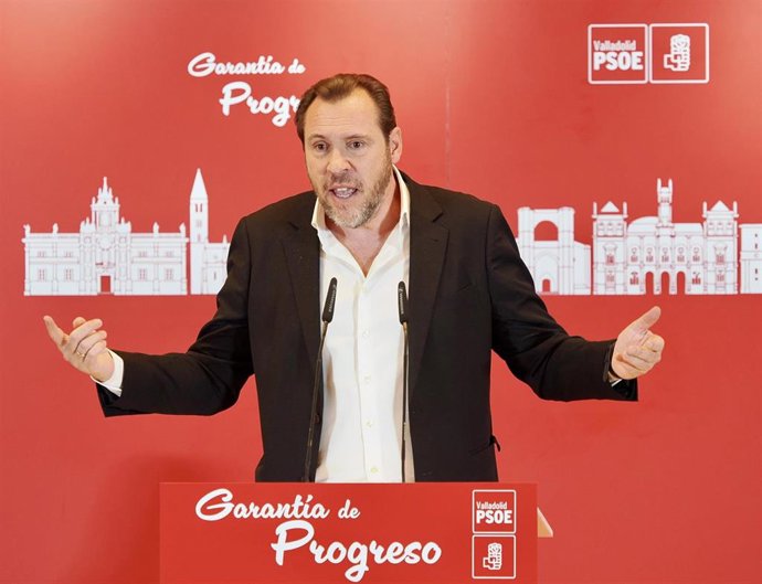 Archivo - El secretario general del PSOE de Valladolid, Óscar Puente, interviene durante la clausura del Congreso provincial del PSOE de Valladolid 