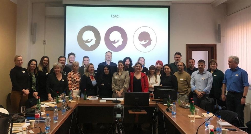 El Hospital Costa del Sol celebra la participación de uno de sus profesionales de Enfermería, José Atienza Carrasco, en la Red COST (Cooperación Europea en Ciencia y Tecnología), en el marco de la acción EDEm (Ethics in Dementia).